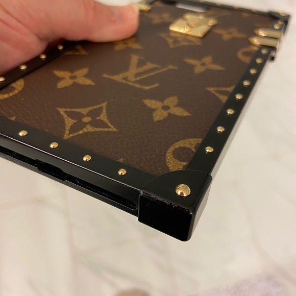 Louis Vuitton Eye-Trunk for iPhone 7 Plus / 8 Plus - Picture 8 of 8